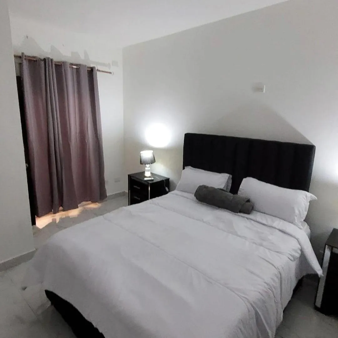 Departamento Estrella En Santo Domingoアパートメント